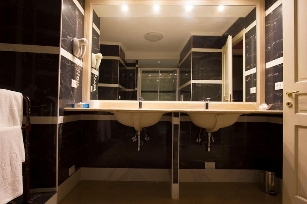 41 Nazionale Suite 41 Rome Exterior photo