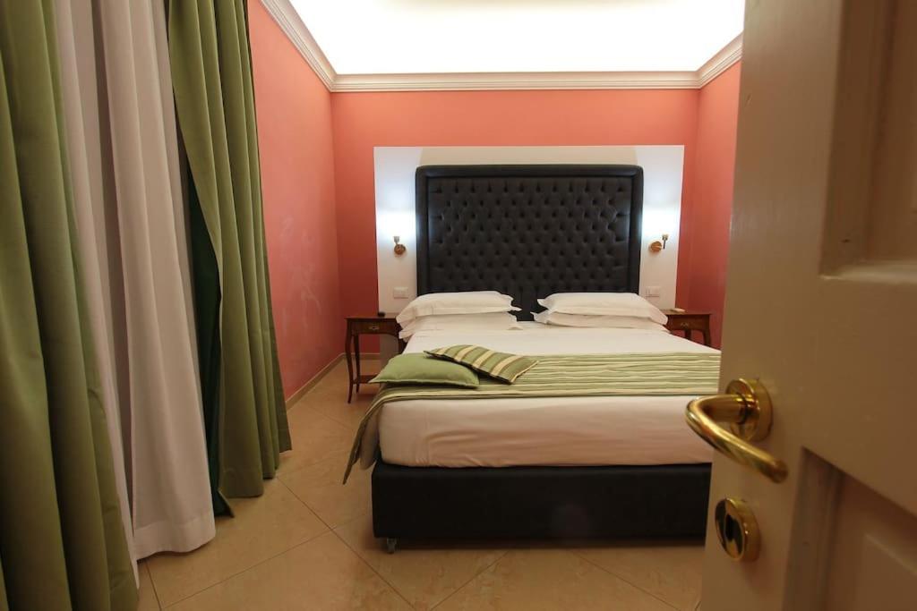 41 Nazionale Suite 41 Rome Exterior photo